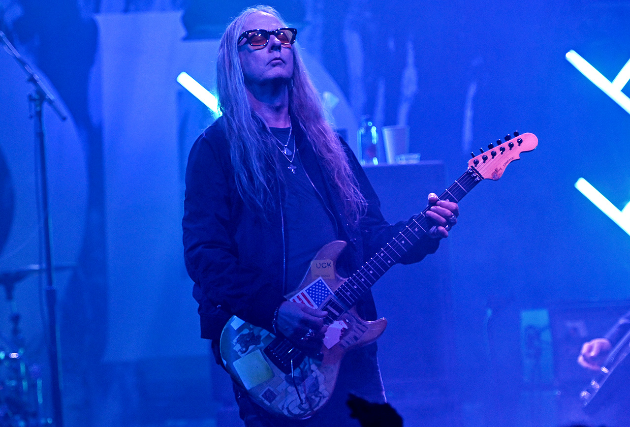 Jerry Cantrell performs at The Mercury Ballroom on February 16, 2025 in Louisville, Kentucky.