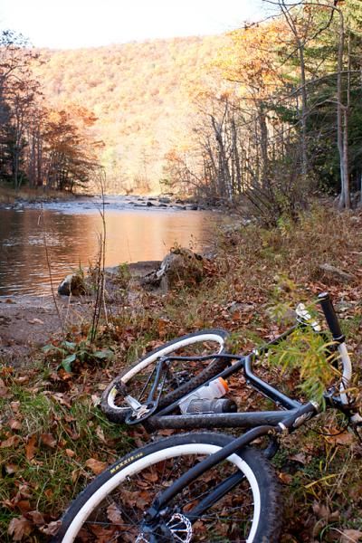 Riverside singletrack