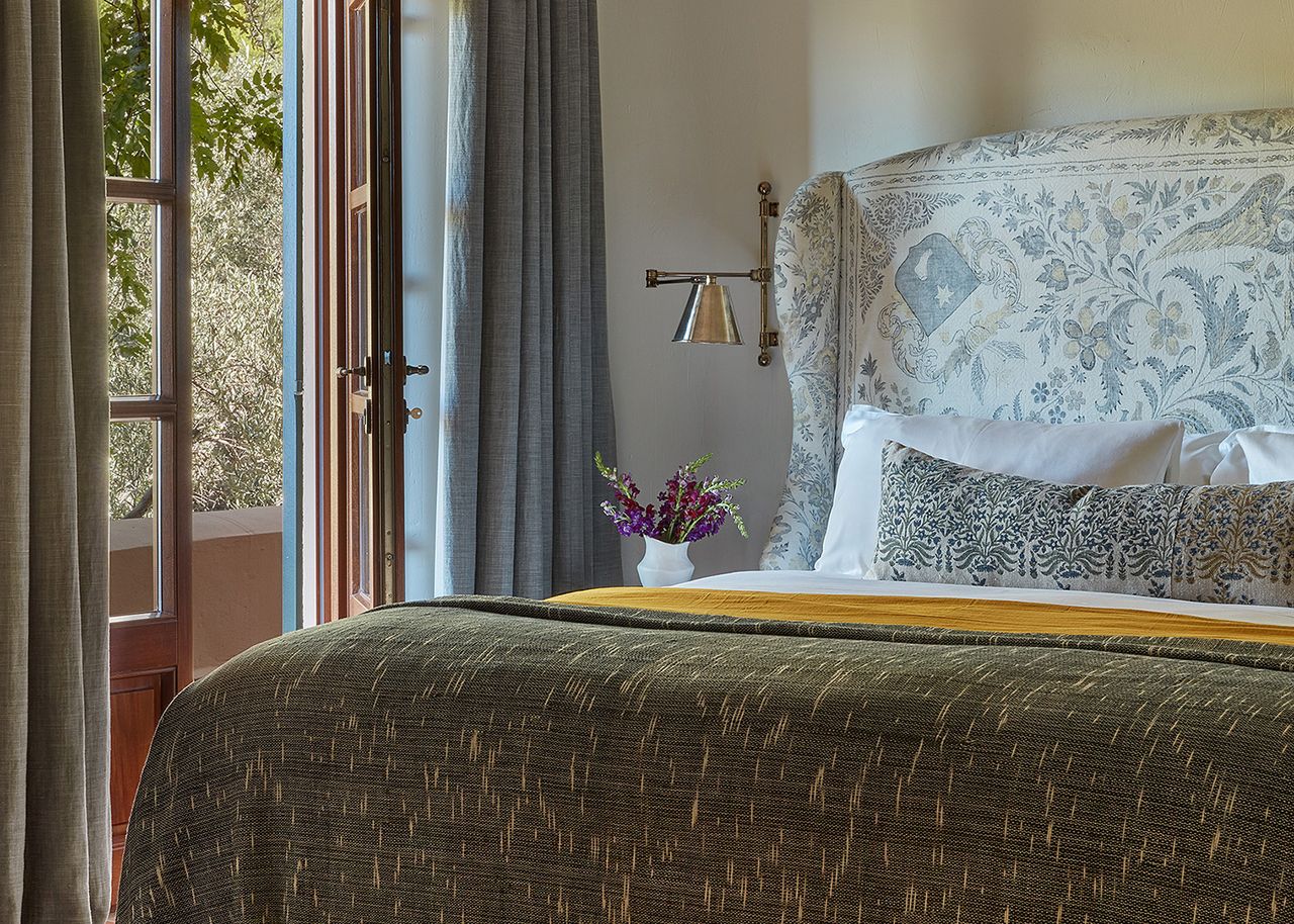 blue, yellow and green bedroom, decorated with a coastal color palette