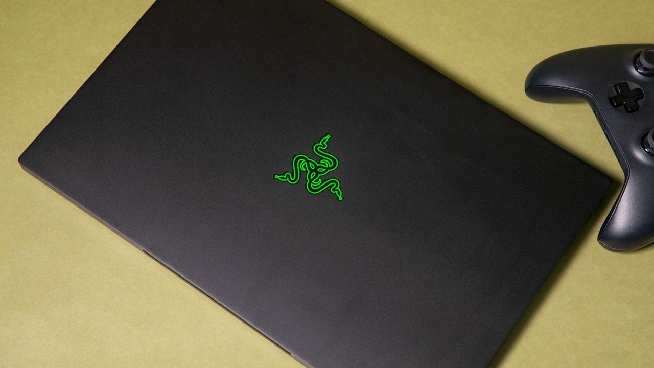 The Razer Blade has the same all-black, unibody aluminum case.