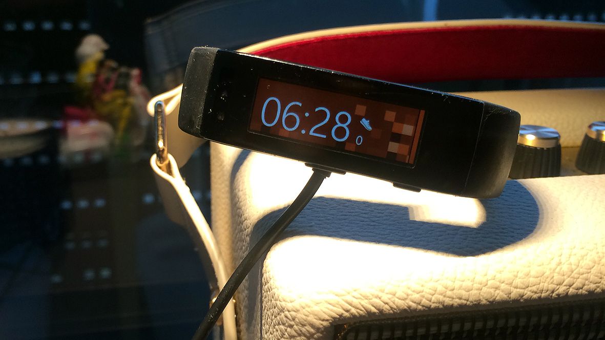 Microsoft Band Review No Beauty But A Bit Of A Beast T3