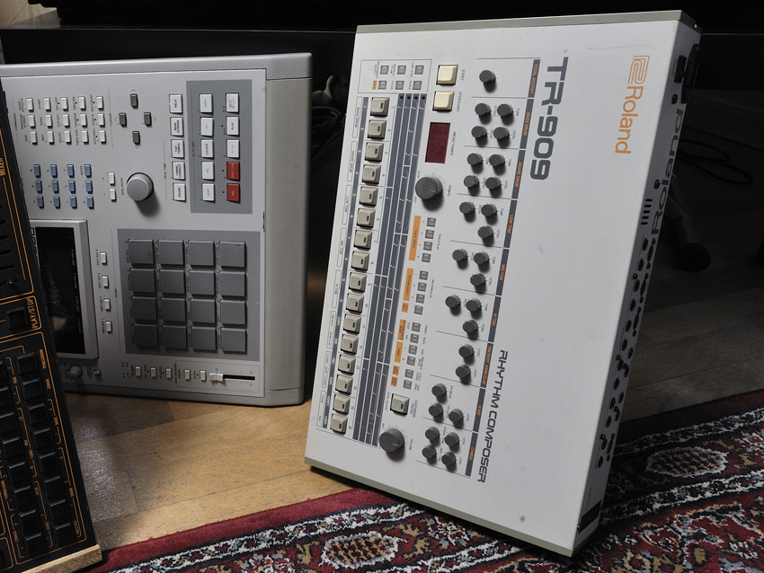 Roland TR-909