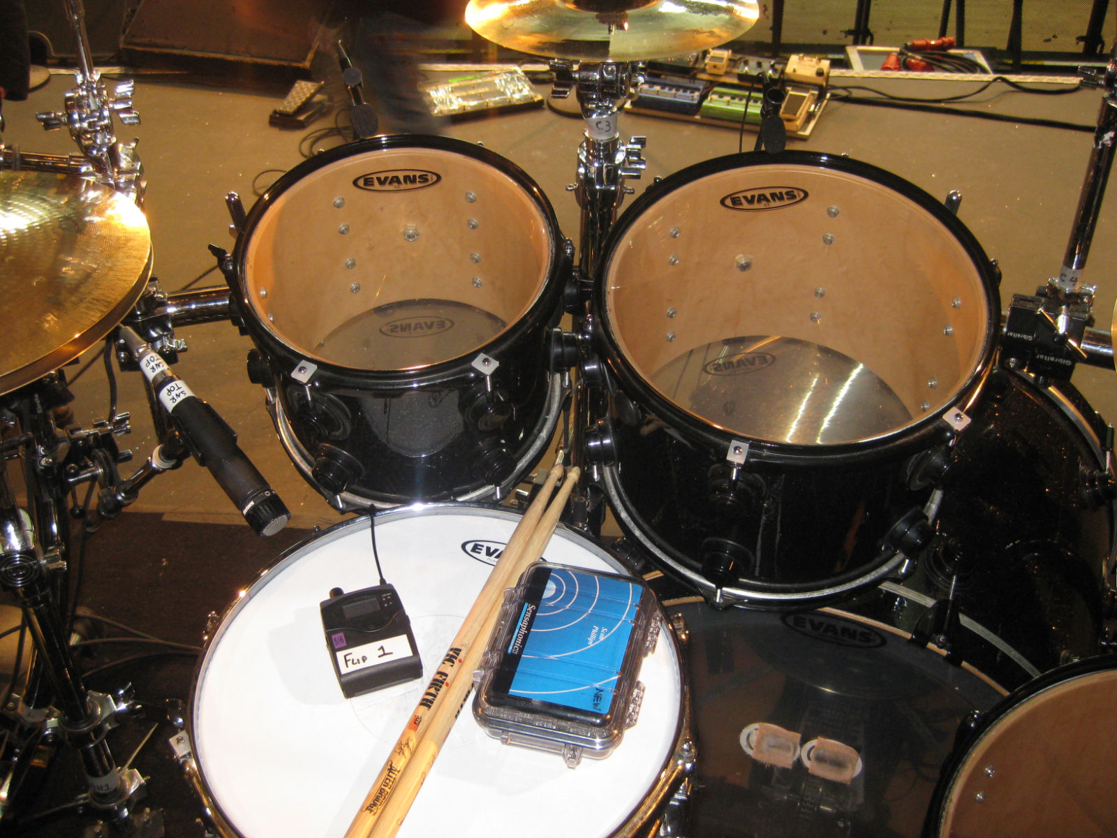 Alter Bridge drummer shows us around his DW