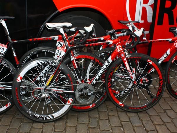 Standard Team Radioshack bikes get this bold red, black and white paint job.