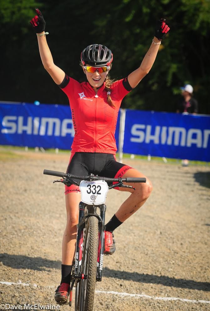 Kate Courtney (Specialized) takes the U-23 victory