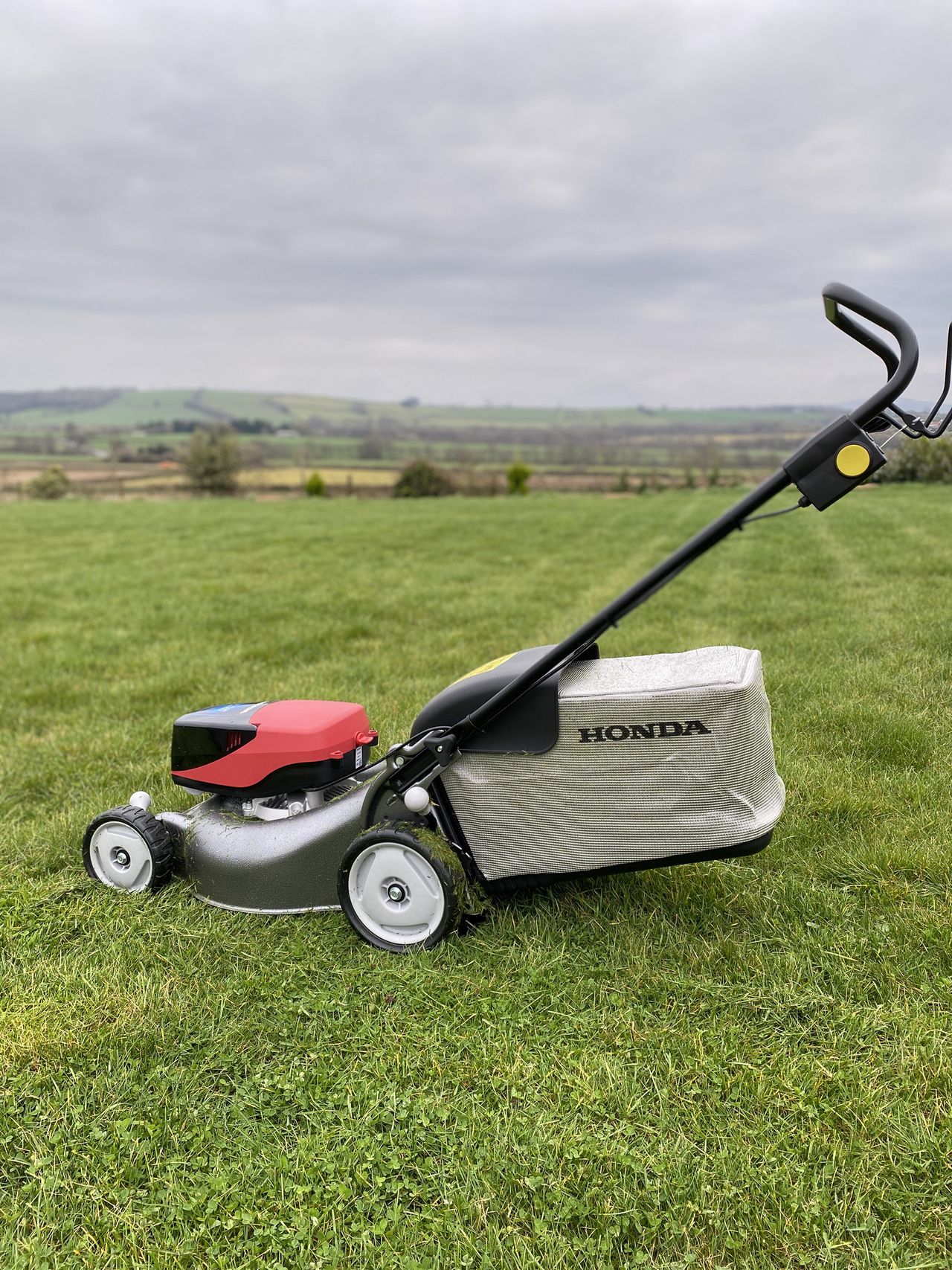 Honda IZY HRG 416 XB lawn mower review a robust mower that delivers