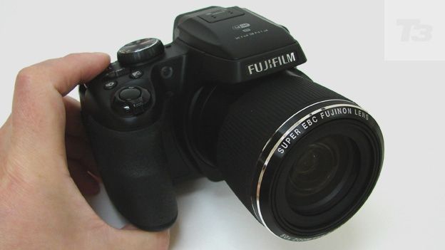Fujifilm FinePix S9400W review | T3