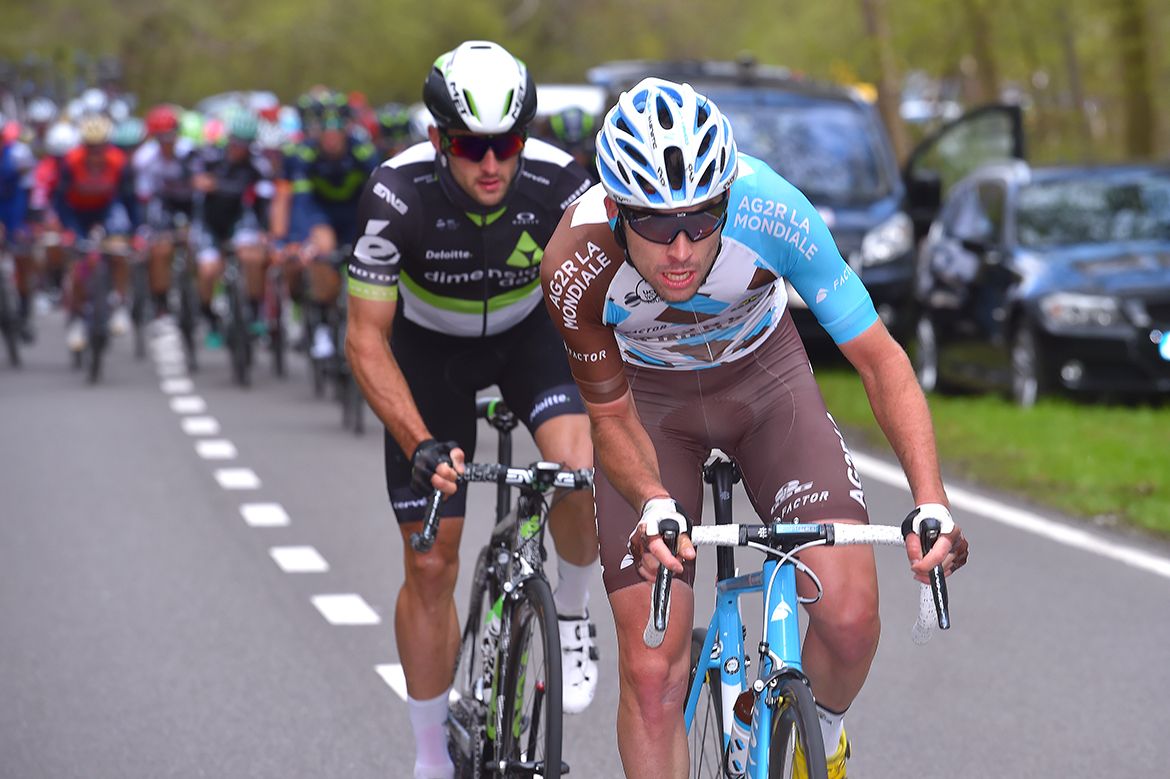Pierre Latour (AG2R La Mondiale) and Nathan Haas (Dimension Data) attack