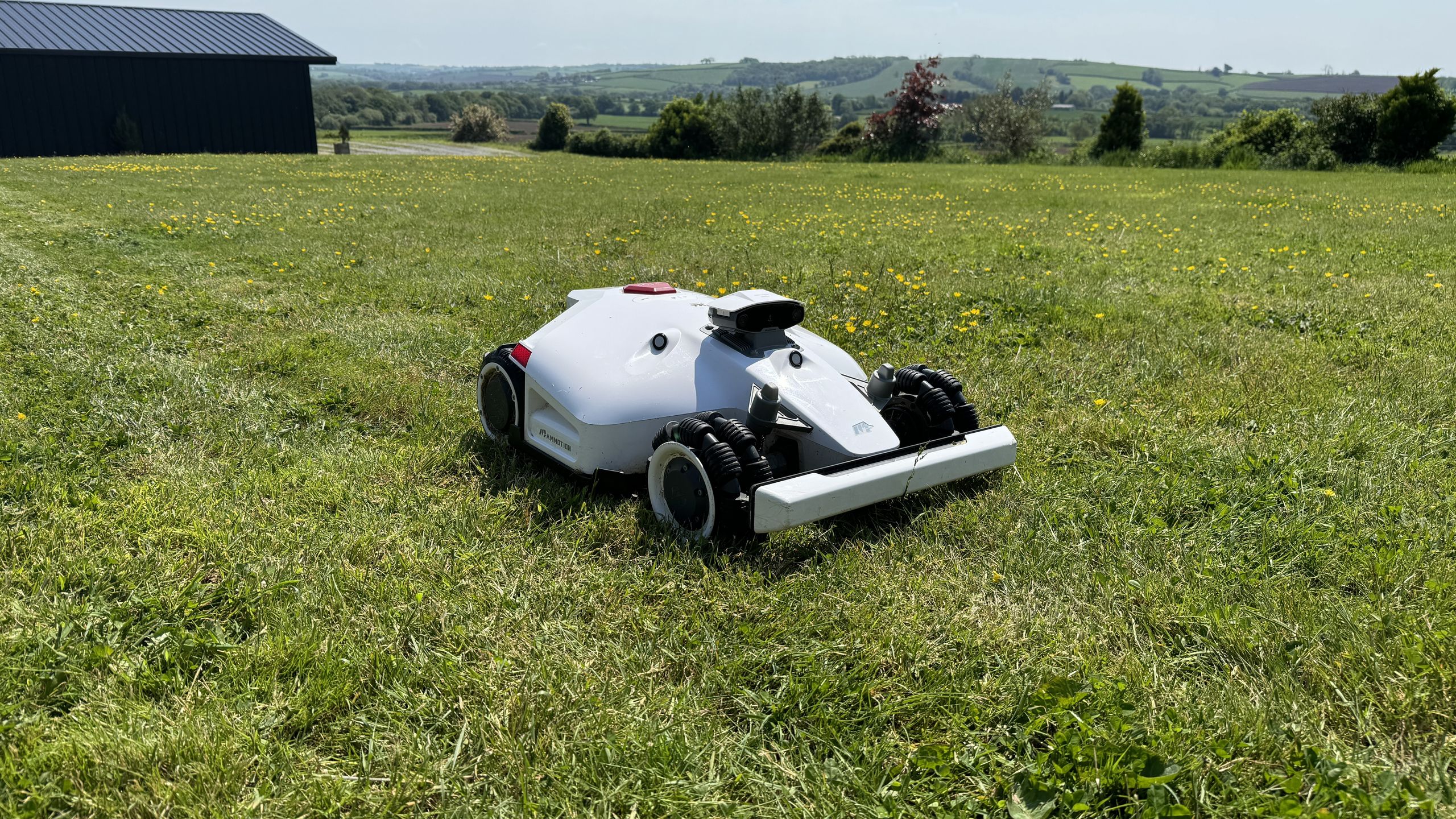 Mammotion Luba 2 AWD 5000 review: a tech-heavy robot lawn mower