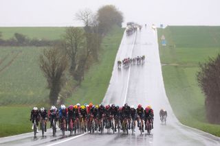 Paris-Nice stage 4 LIVE - K&eacute;vin Vauquelin and Lenny Martinez both trail after crosswinds blows race apart
