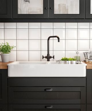 Black matt tap and white sink