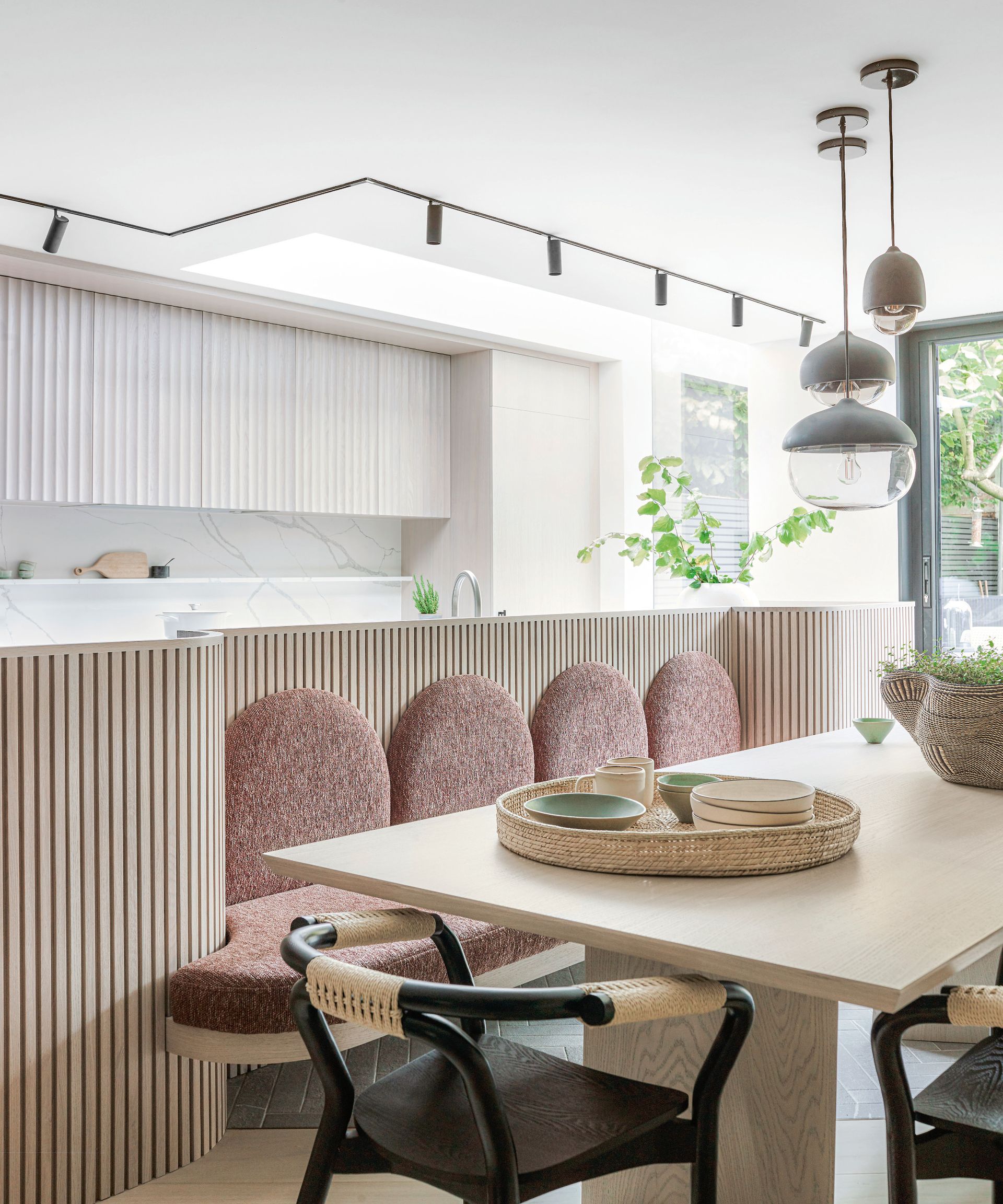 Chelsea townhouse designed by Gunter & Co