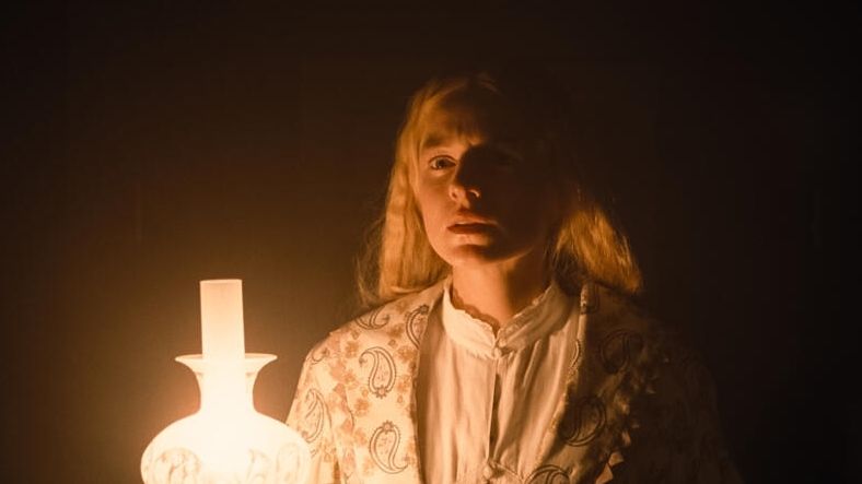 Emma Corrin in Nosferatu