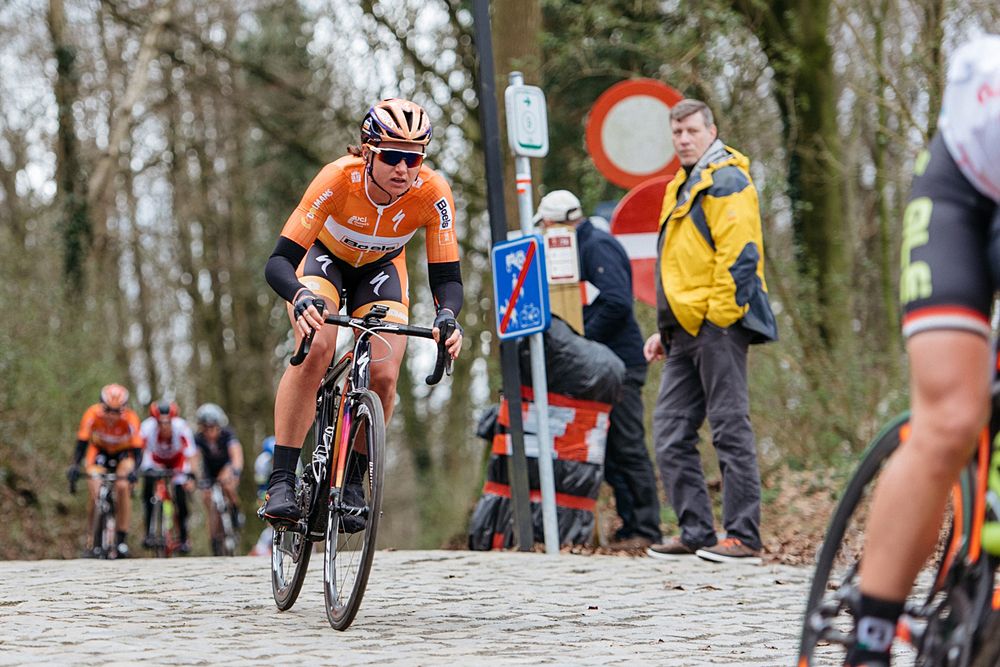Chantal Blaak descends of Kemmelberg for the second and final time - Women's Gent Wevelgem 2016