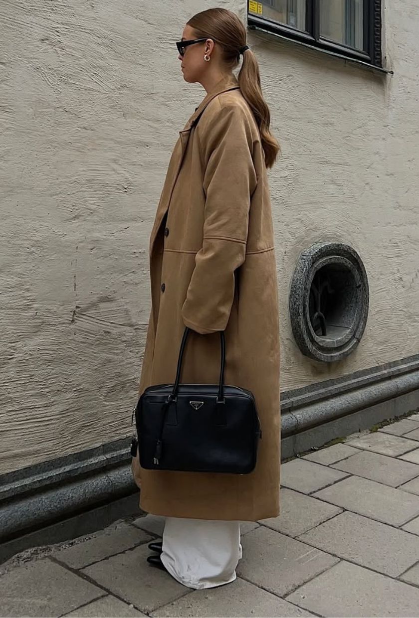 @haaannajohansson wears a camel coat