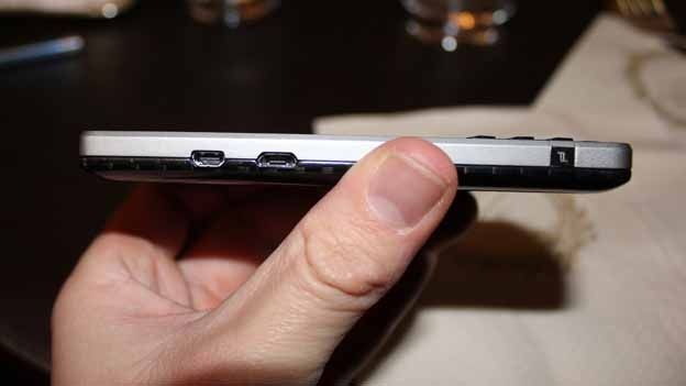 Porsche Design BlackBerry P'9983 8