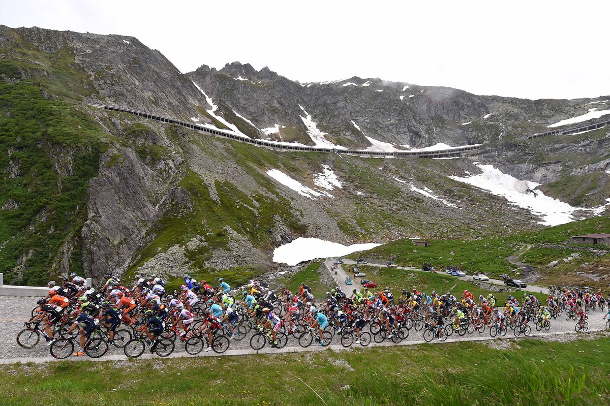Riders tackle the Gotthard Pass