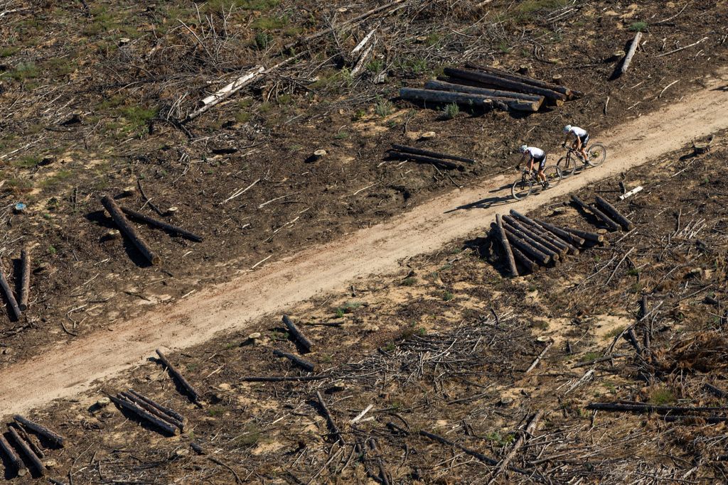 Christoph Sauser and Jaroslav Kulhavy (Investec-Songo-Specialized) during the sixth stage