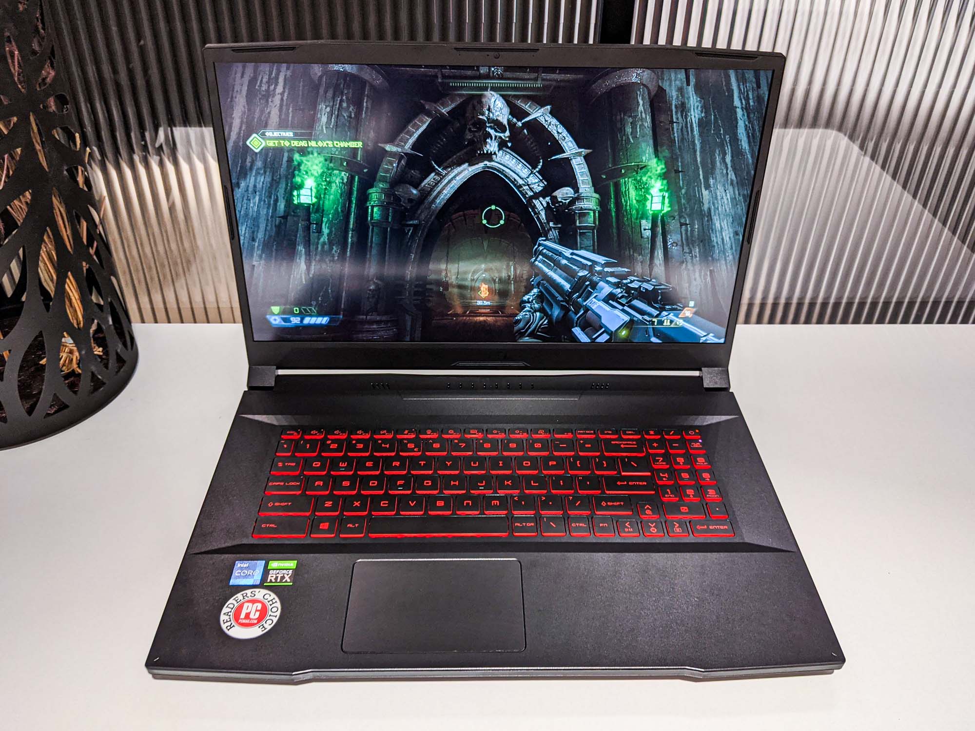A first-person shooter running on the MSI Katana GF76.