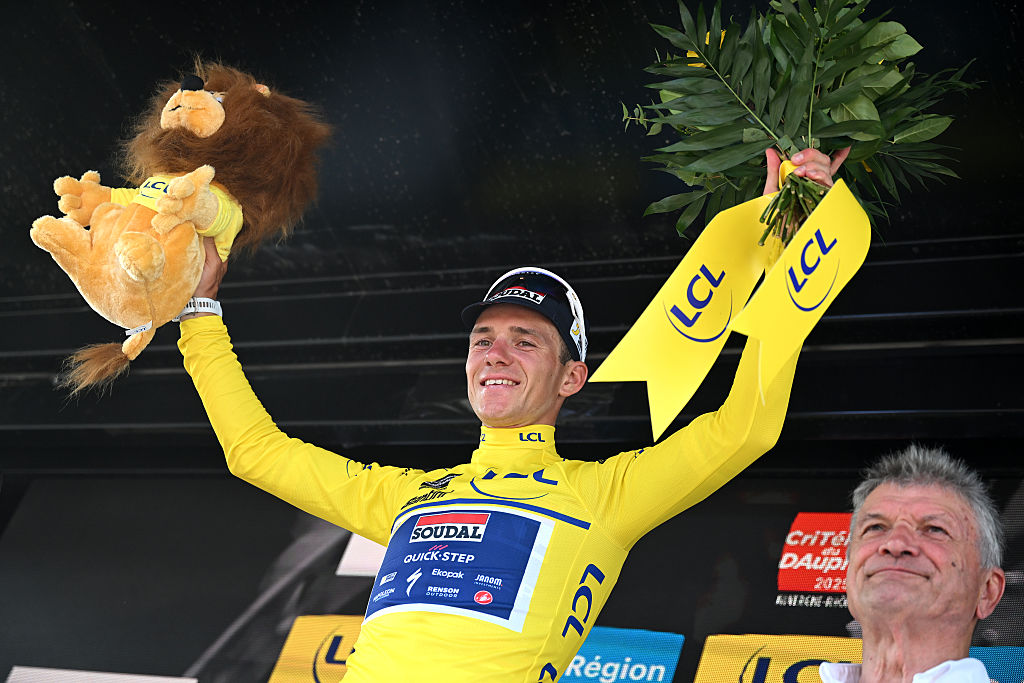 Critérium du Dauphiné stage 6 live - first major summit finish showdown set to test GC challengers