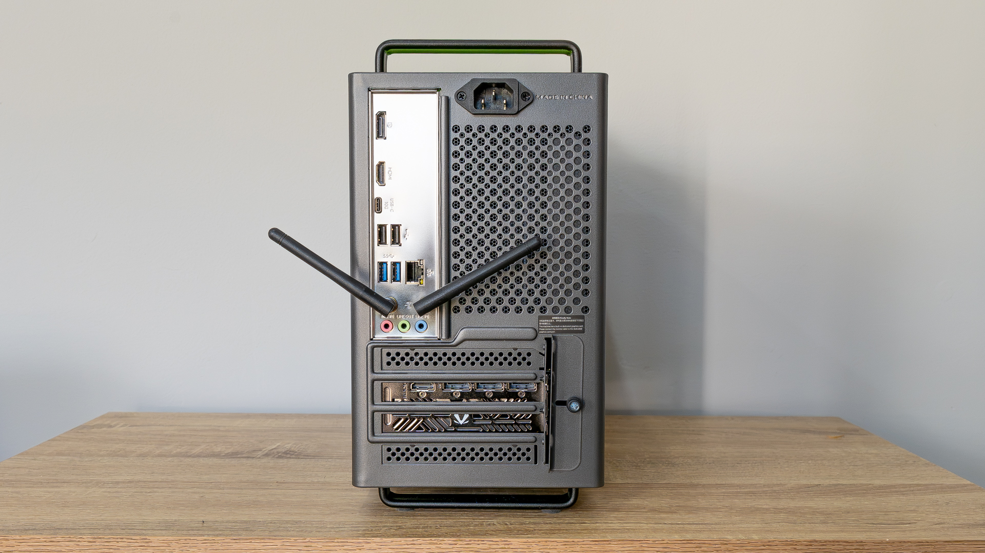 GMKtec NEO-X1 Pro review image