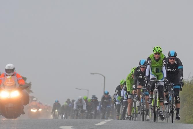 Sky and Cannondale leading the chase