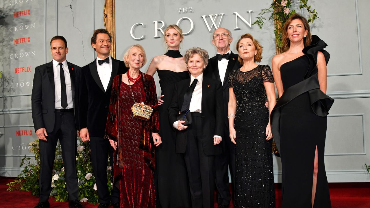 Jonny Lee Miller, Dominic West, Marcia Warren, Elizabeth Debicki, Imelda Staunton, Jonathan Pryce, Lesley Manville and Claudia Harrison attend the World Premiere of Netflix&#039;s &quot;The Crown&quot; Season 5 at the Theatre Royal Drury Lane on November 8, 2022 in London, England.