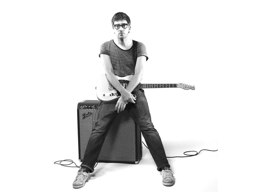 Glasses? Check. Striped t-shirt? Check. Telecaster? Naturally...