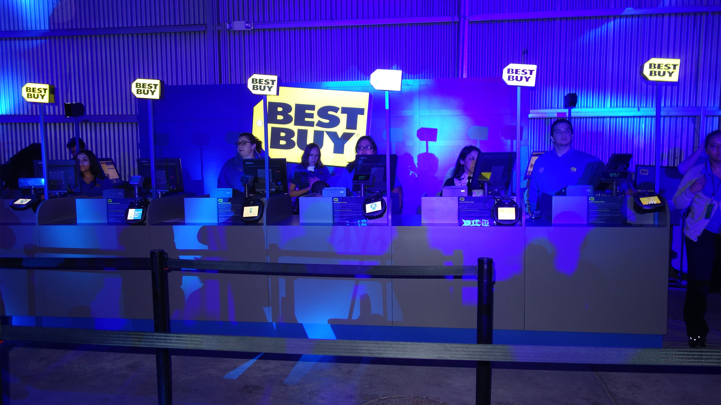 Xbox One at Best Buy in Los Angeles