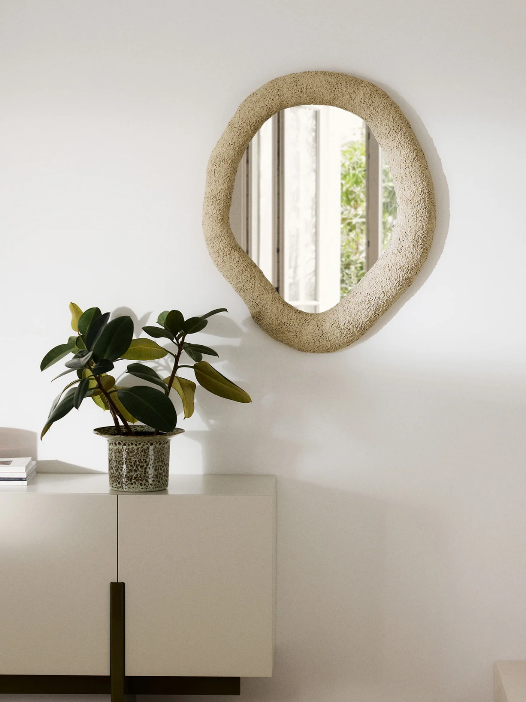 A wall mirror from Westwing