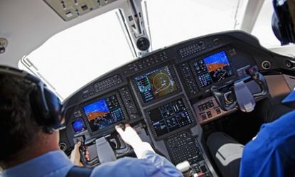 Have pilots become dangerously inexperienced at "manual flying"?