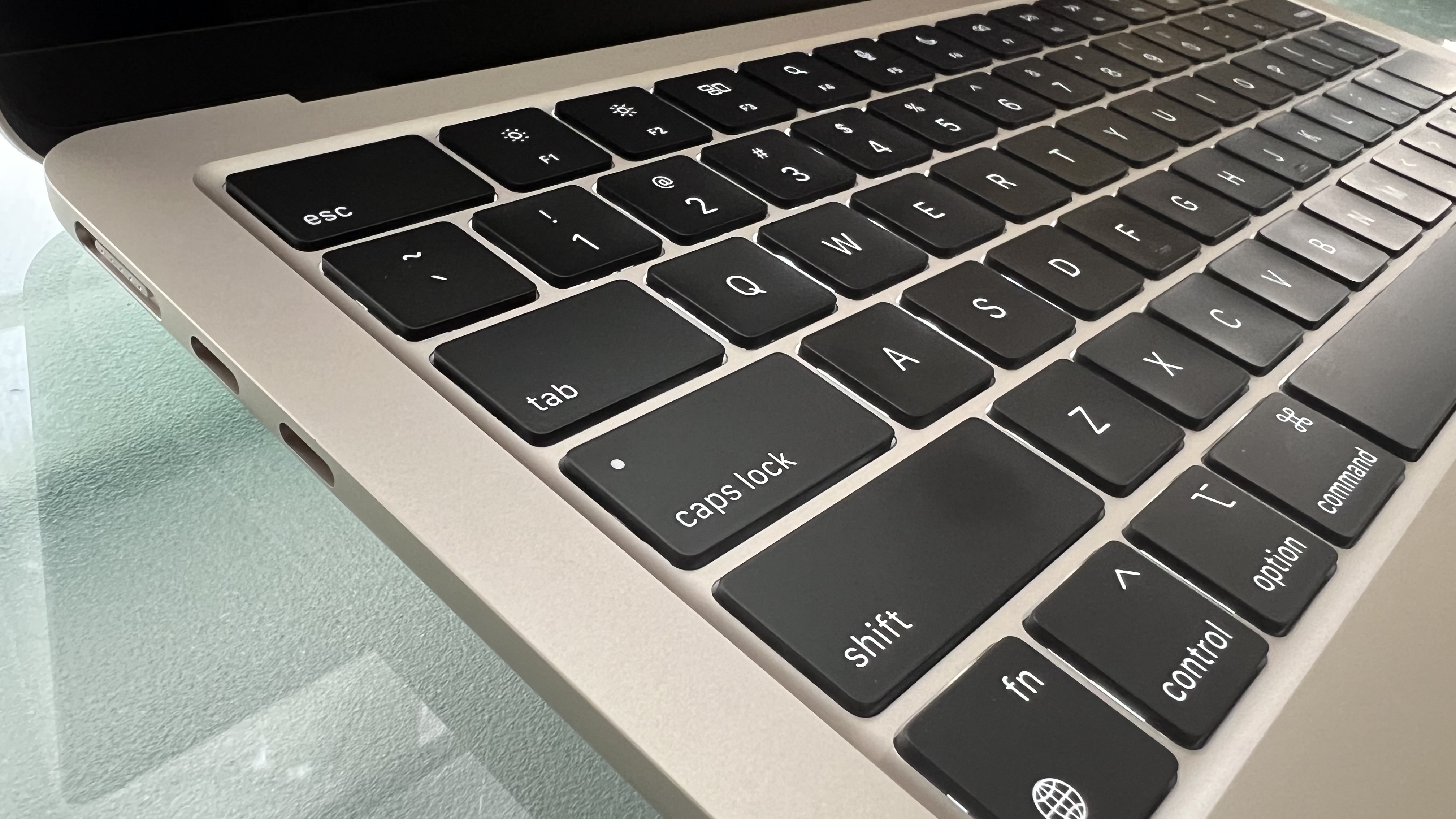 clean keys macbook pro