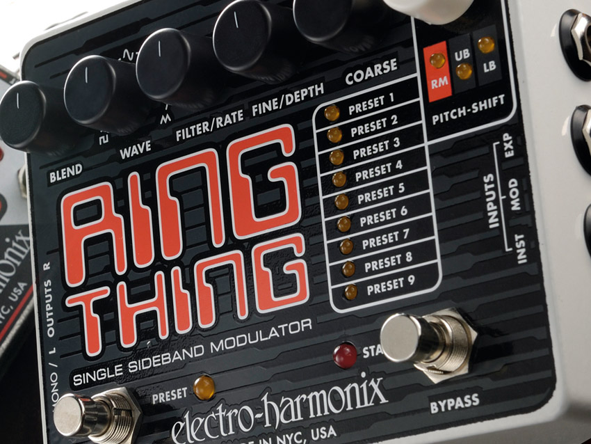 EHX Electro Harmonix RING THING Modulator Guitar Effects Pedal 