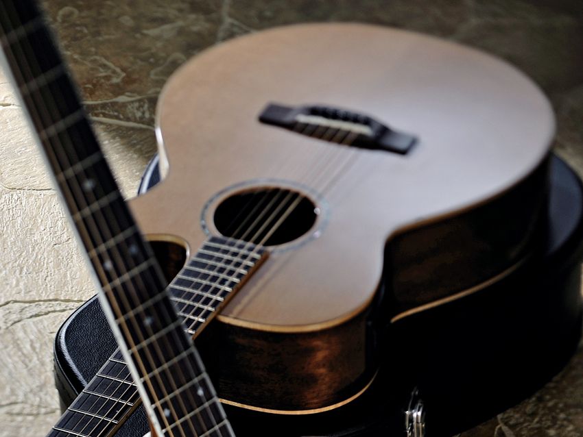 Bearing in mind its size, this guitar packs a mighty punch.