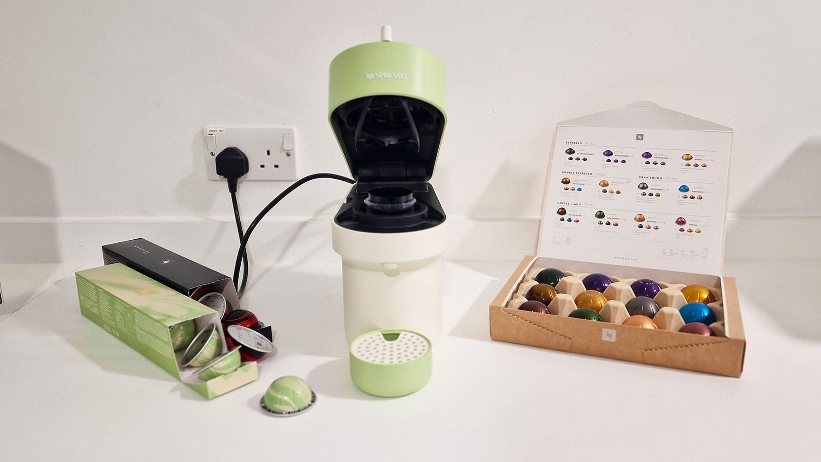 Nespresso Vertuo Pop in shade Pistachio