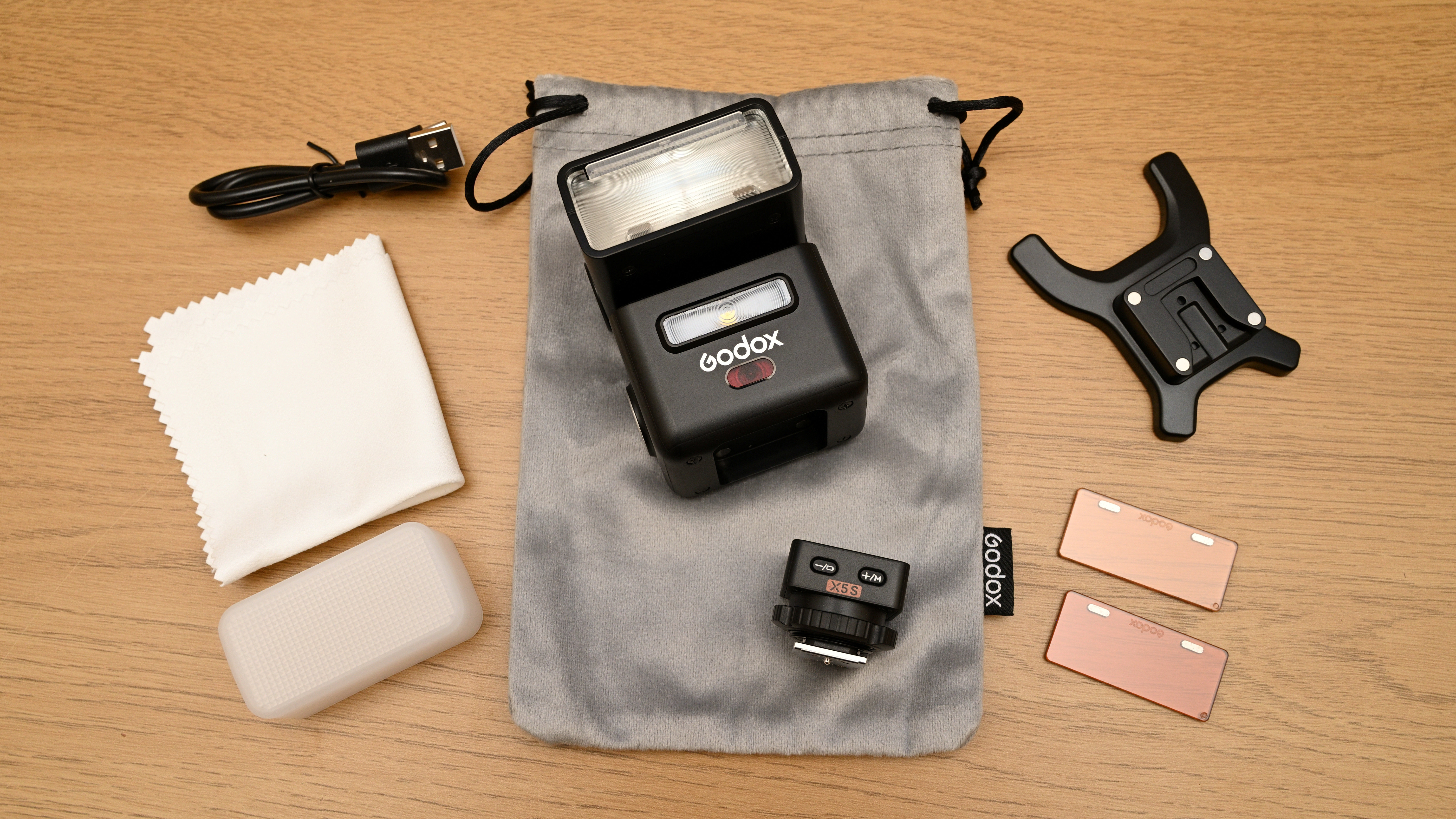 Godox iT32 &amp;amp; X5 product shot