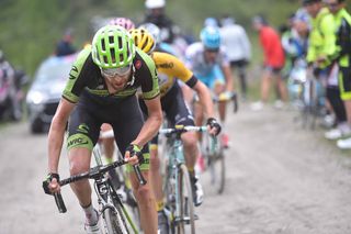 Ryder Hesjedal (Cannondale-Garmin) puts in an attack