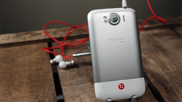 HTC Sensation XL Hands-on