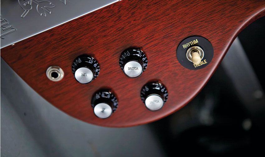 Trucks may be a slide player, but this should appeal to anyone who pines for a properly good classic SG