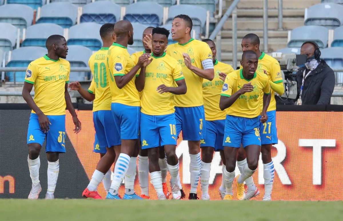 Sundowns reclaim top spot after cruising past Pirates | FourFourTwo