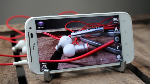 HTC Sensation XL Hands-on