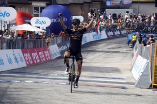 Stage 5 - Tirreno-Adriatico: Simon Yates wins stage 5 summit finish