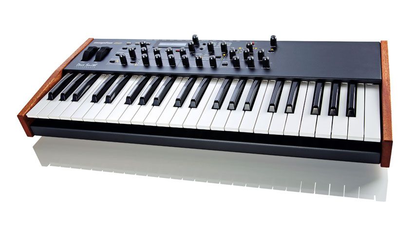 The sturdy wooden-ended metal casework is the same as the Mopho X4 and feels very high quality indeed