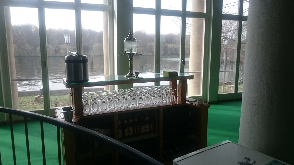 Absinthe bar