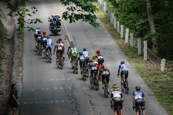 What&rsquo;s left of the peloton makes its what up the climb