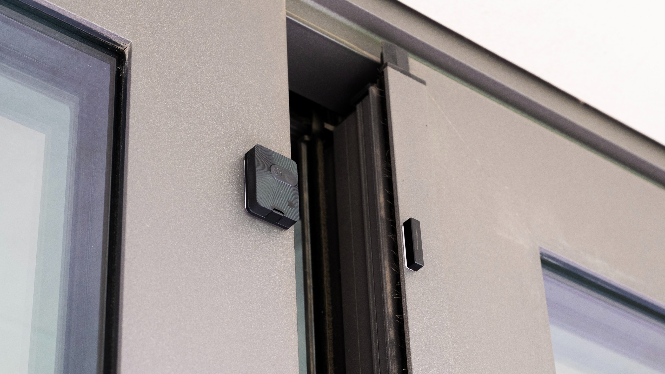 Shelly BLU Door Window Outdoor