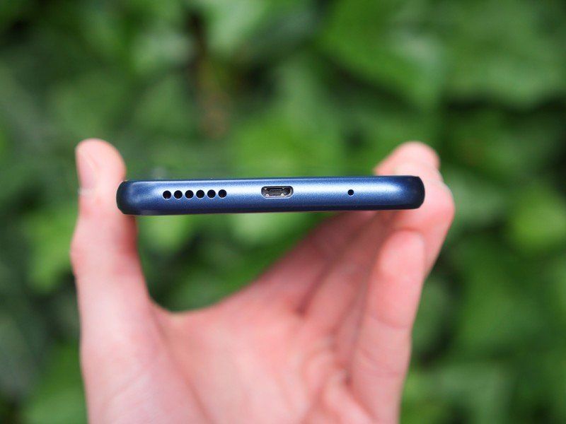 Moto E 2020 Review