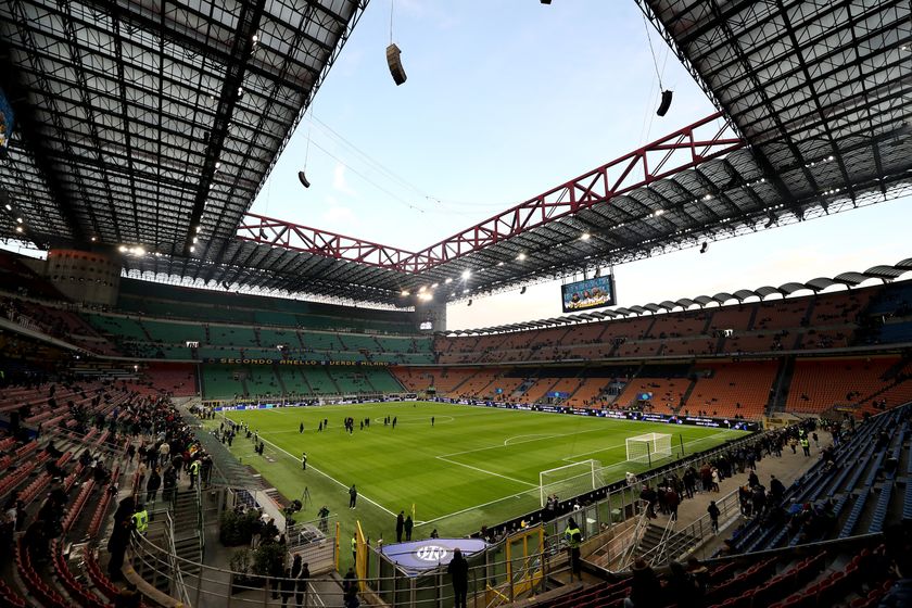 MILAN, ITALY - DECEMBER 06: General view inside the stadium prior to the Serie A match between FC Internazionale and Como 1907 at Giuseppe Meazza Stadium on December 06, 2025 in Milan, Italy. (Photo by Marco Luzzani/Getty Images)
