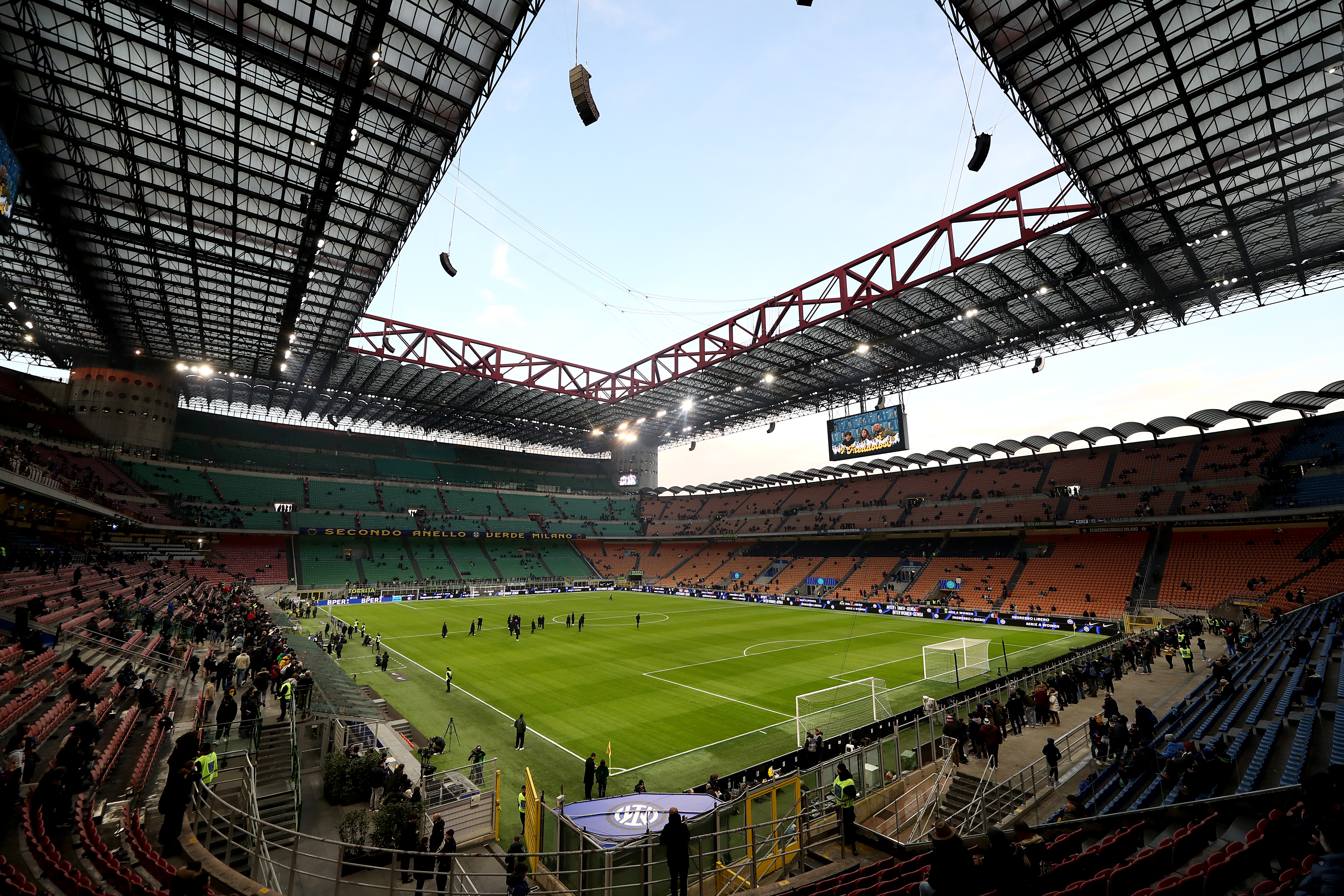 MILAN, ITALY - DECEMBER 06: General view inside the stadium prior to the Serie A match between FC Internazionale and Como 1907 at Giuseppe Meazza Stadium on December 06, 2025 in Milan, Italy. (Photo by Marco Luzzani/Getty Images)