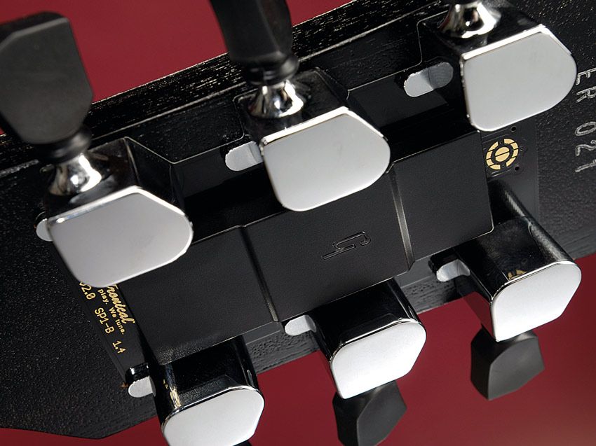 The automatic tuners are driven by servo motors